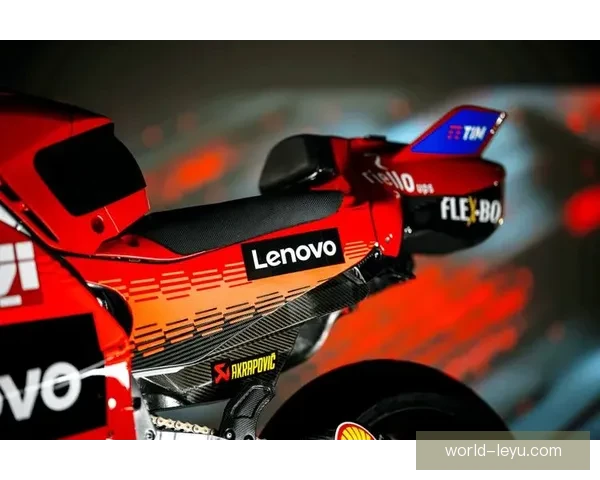 MotoGP新赛季揭幕战激烈角逐引发车迷热议全球焦点升级两强对决