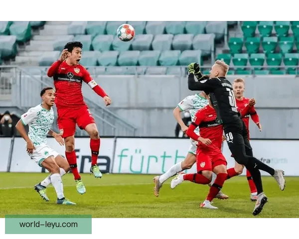 以弗赖堡俱乐部的青训传奇与德甲崛起之路探索战术革新与社区精神