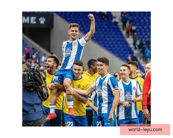 马略卡俱乐部在新赛季备战中表现出色引发球迷期待