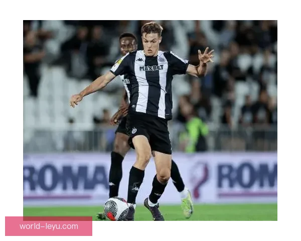 AC米兰俱乐部携手网球明星开启全新合作项目推动体育跨界发展