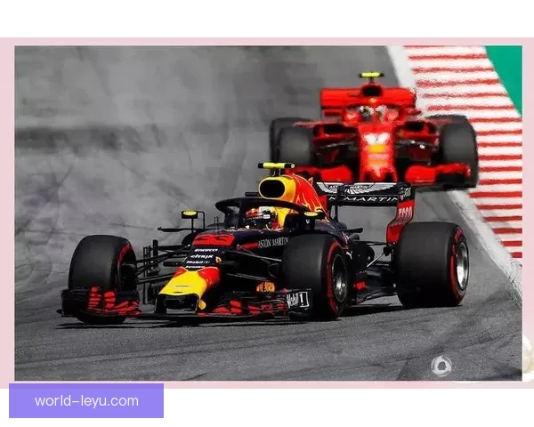 F1赛季最新动态：维斯塔潘再创纪录，梅赛德斯面临新挑战
