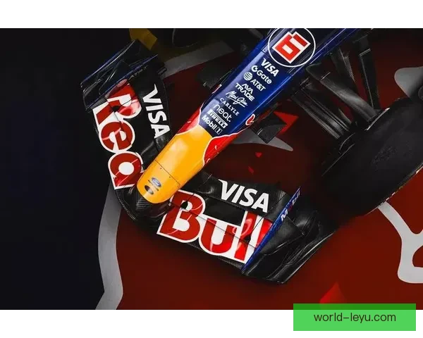 F1赛季精彩回顾：新车发布、车队变动及冠军争夺战全解析