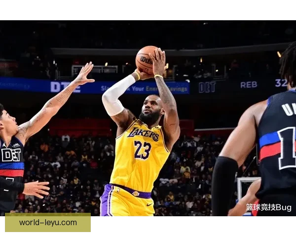 NBA最新动态：詹姆斯复出助湖人力克勇士，字母哥领衔雄鹿逆转胜快船