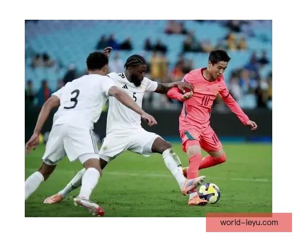 国足关键战逆转取胜冲击世界杯席位引发球迷热议与信心回暖全面升级中