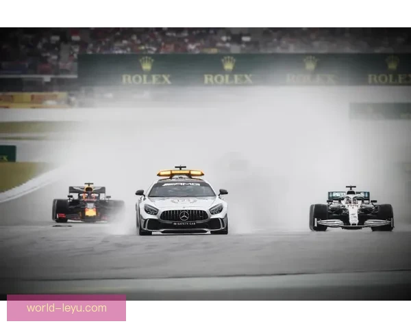 梅赛德斯新赛季策略调整引发F1赛场格局重大变化