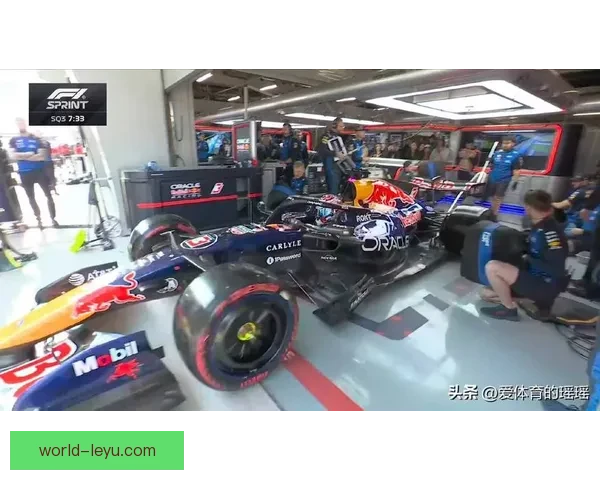 F1赛事最新动态：赛季争冠形势扑朔迷离 球队战术及车手表现引发热议