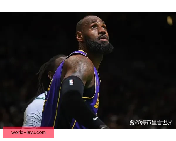 NBA最新动态：詹姆斯破纪录创历史勇士逆袭进季后赛局势大变